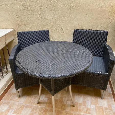 Harbour Pearl Apartman *