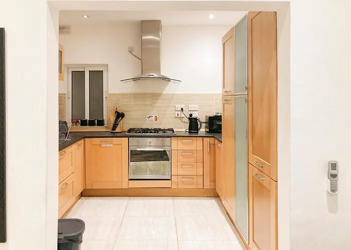 Harbour Pearl * Kalkara